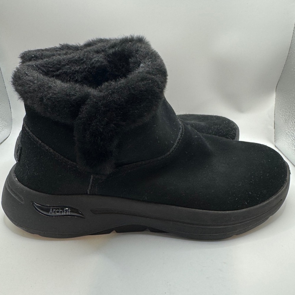 Skechers 8 Arch Fit Ankle Boots Women Black Suede Faux Fur 144400